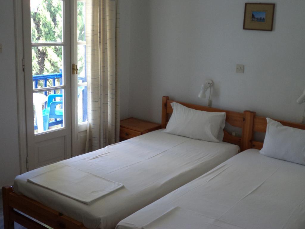Apartmán To Kamari Paralia Agias Foteinis Pokoj fotografie