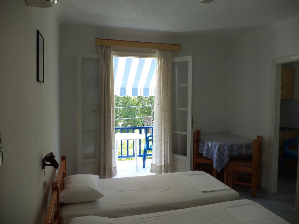 Apartmán To Kamari Paralia Agias Foteinis Pokoj fotografie