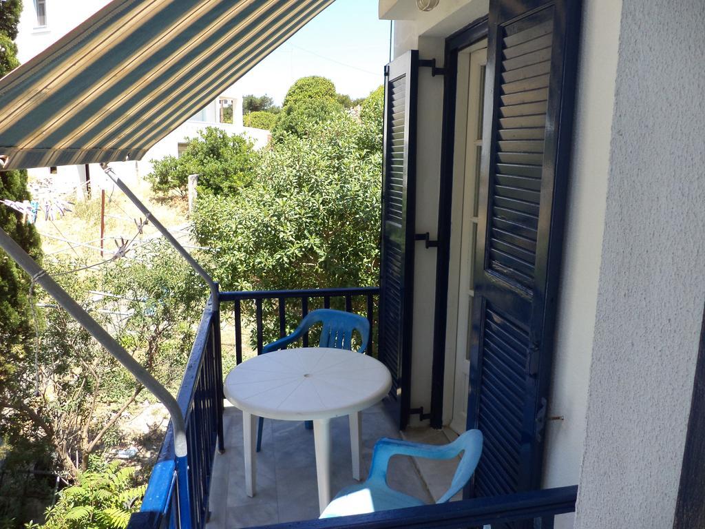 Apartmán To Kamari Paralia Agias Foteinis Pokoj fotografie